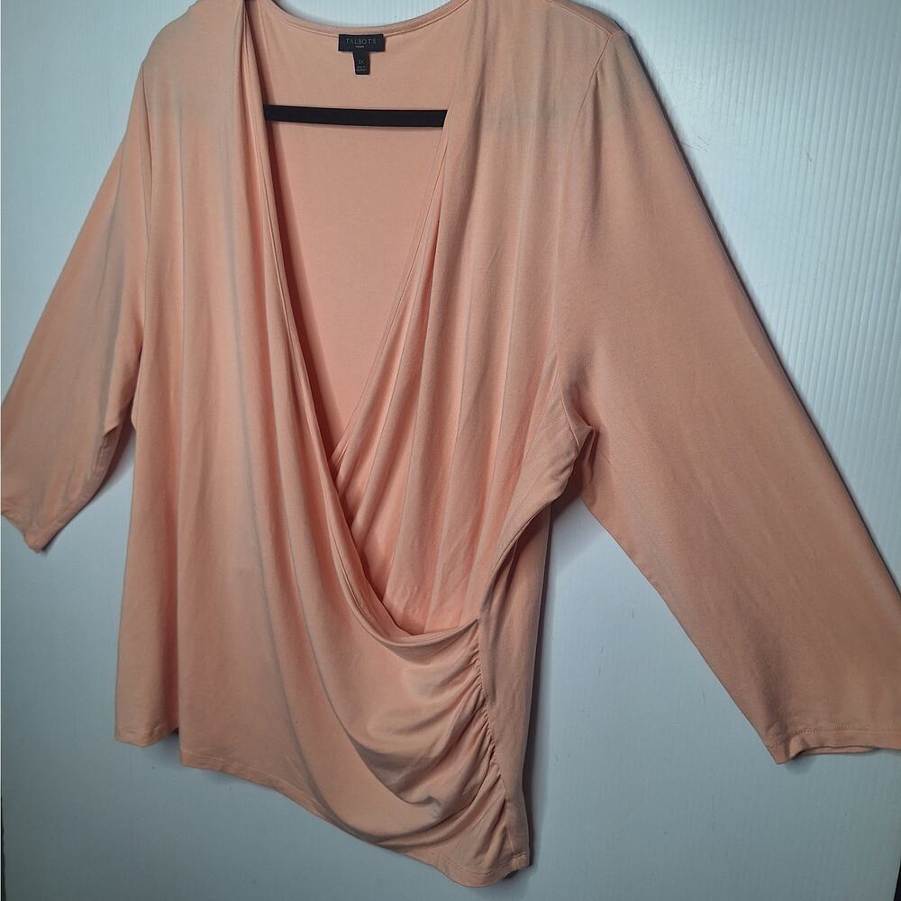 Talbots Woman Faux Wrap Top 3X Stretch Jersey 3/4 Sleeve Peach Ruched V-Neck - Picture 4 of 8